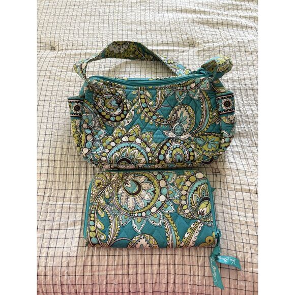 Vera Bradley Peacock floral small hobo bag and medium zip wallet retired pattern - Picture 2 of 7